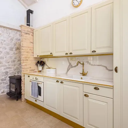 Holiday home Stunning In With Wifi *