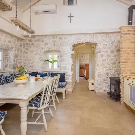 Stunning In With Wifi