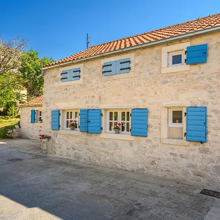 Casa vacanze Stunning In With Wifi Orebić