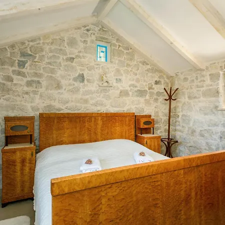 Stunning In With Wifi Holiday home Orebic